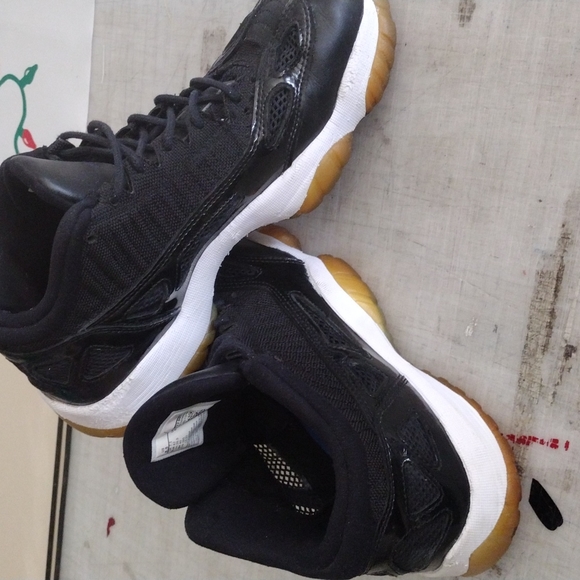 🔁 Air Jordan 11 Retro Low IE 'Space Jam' - Mens 8.5 - Picture 1 of 4